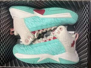 Kids Moolah Press Break V2 Basketball Sneakers size 6.5 Youth New with Box